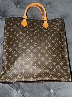 Louis Vuitton Sac Plat tote